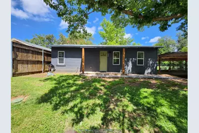 804 N Orange St, Fredericksburg, TX 78624 - Photo 1