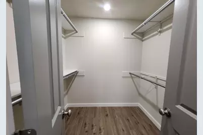 804 N Orange St, Fredericksburg, TX 78624 - Photo 12