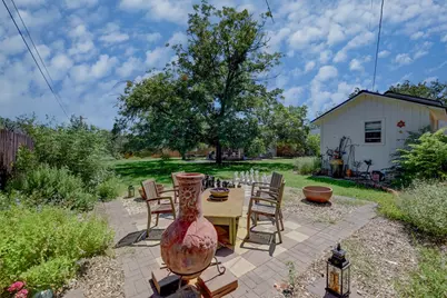 302 Frederick Rd, Fredericksburg, TX 78624 - Photo 44