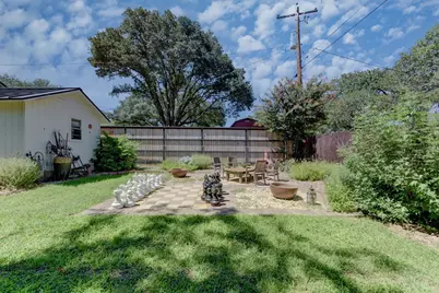 302 Frederick Rd, Fredericksburg, TX 78624 - Photo 42