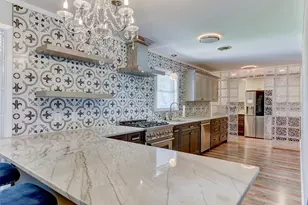 302 Frederick Rd, Fredericksburg, TX 78624 - Photo 4