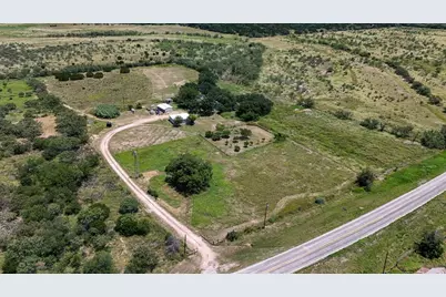 73 Fm 1221, Hext, TX 76848 - Photo 4