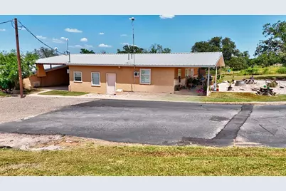 930 Hwy 261, Llano, TX 78609 - Photo 20