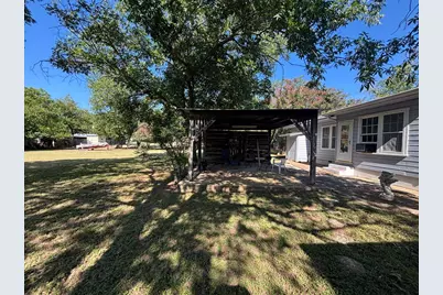 603 Fulton St, Fredericksburg, TX 78624 - Photo 20