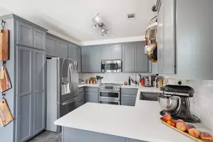 118 E Dawn Dr, Johnson City, TX 78636 - Photo 4