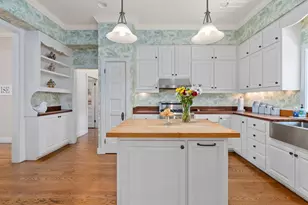 308 E Travis St, Fredericksburg, TX 78624 - Photo 10