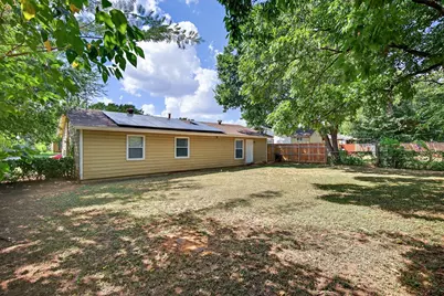 404 Freestone Dr, Euless, TX 76039 - Photo 18