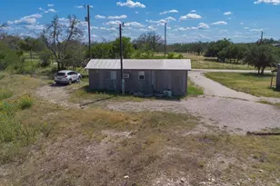 412 Sky Harbor Rd, Mountain Home, TX 78058 - Photo 2