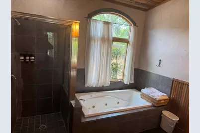 406 Cross Mountain Dr, Fredericksburg, TX 78624 - Photo 12