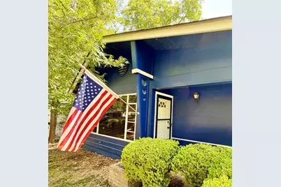 613 N Harper St, Kerrville, TX 78028 - Photo 1