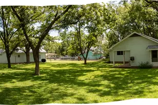 304 S Crockett St, Fredericksburg, TX 78624 - Photo 26