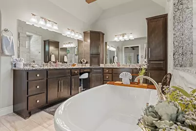 201 Mystic Oaks Trail, Fredericksburg, TX 78624 - Photo 10