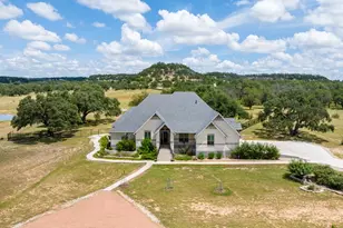 201 Mystic Oaks Trl, Fredericksburg, TX 78624 - Photo 46