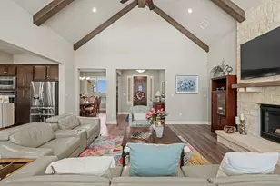 201 Mystic Oaks Trl, Fredericksburg, TX 78624 - Photo 18