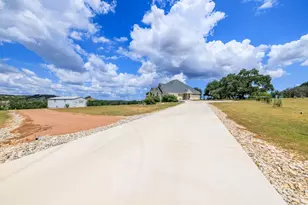 201 Mystic Oaks Trl, Fredericksburg, TX 78624 - Photo 60