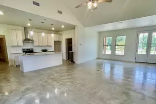 177 Chesterfield, Llano, TX 78639 - Photo 6