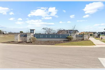 517 Interlaken St., Fredericksburg, TX 78624 - Photo 14