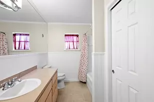 604 N Bowie, Fredericksburg, TX 78624 - Photo 20