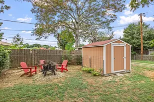 604 N Bowie, Fredericksburg, TX 78624 - Photo 26
