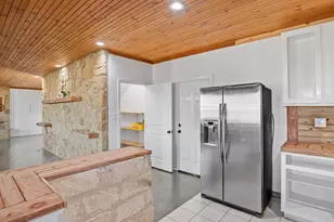 288 E Kroll Rd, Harper, TX 78631 - Photo 12