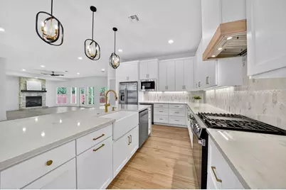 218 Ellebracht Dr, Fredericksburg, TX 78624 - Photo 4