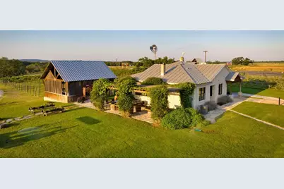 13502 E US Hwy 290, Stonewall, TX 78671 - Photo 18