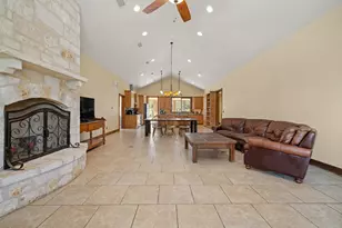 1282 Vintage Oaks Dr, Fredericksburg, TX 78624 - Photo 2