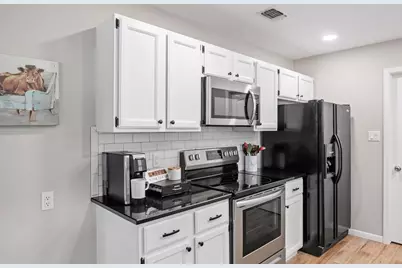 116 Henrietta Court, Fredericksburg, TX 78624 - Photo 6