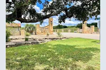 428 Summit Springs Lane, Johnson City, TX 78636 - Photo 2