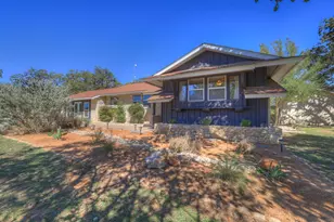 113 Weitz Rd, Fredericksburg, TX 78624 - Photo 2