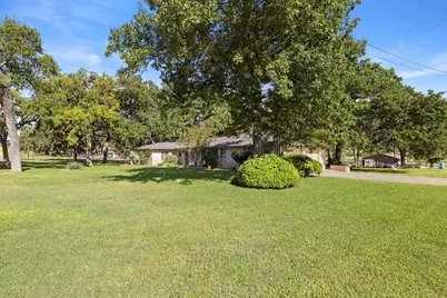 20 Oak Haven Rd, Fredericksburg, TX 78624 - Photo 2