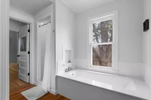 901 N Llano St, Fredericksburg, TX 78624 - Photo 16