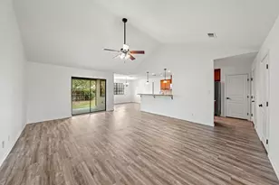 720 Darlington Dr, Fredericksburg, TX 78624 - Photo 6