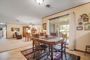 205 Crestwood Dr, Fredericksburg, TX 78624 - Photo 10