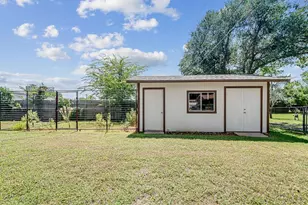 205 Crestwood Dr, Fredericksburg, TX 78624 - Photo 30