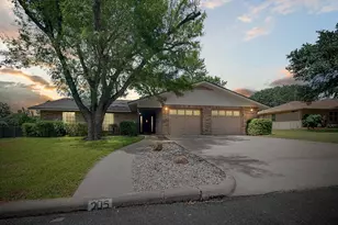 205 Crestwood Dr, Fredericksburg, TX 78624 - Photo 30
