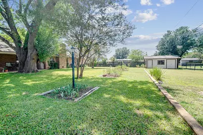 205 Crestwood Dr, Fredericksburg, TX 78624 - Photo 28