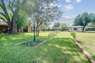 205 Crestwood Dr, Fredericksburg, TX 78624 - Photo 28