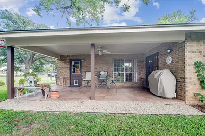 205 Crestwood Dr, Fredericksburg, TX 78624 - Photo 24