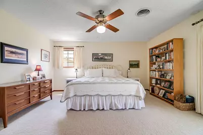 205 Crestwood Dr, Fredericksburg, TX 78624 - Photo 12