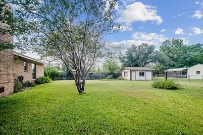 205 Crestwood Dr, Fredericksburg, TX 78624 - Photo 26
