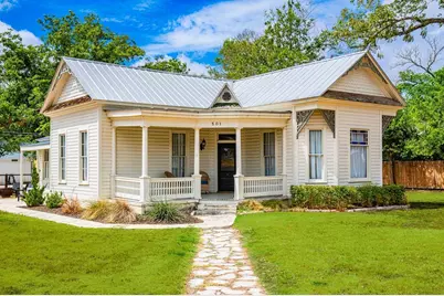 501 W San Antonio St, Fredericksburg, TX 78624 - Photo 1