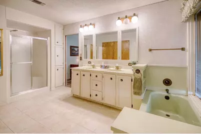 325 County Rd 389, Fredonia, TX 76842 - Photo 20