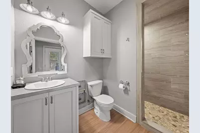 907 W Travis St, Fredericksburg, TX 78624 - Photo 32