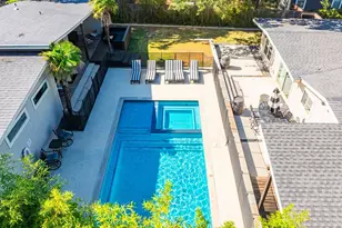 907 W Travis St, Fredericksburg, TX 78624 - Photo 40