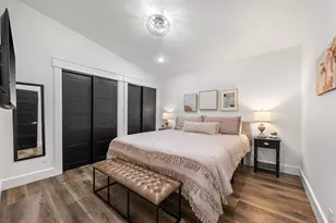 907 W Travis St, Fredericksburg, TX 78624 - Photo 18