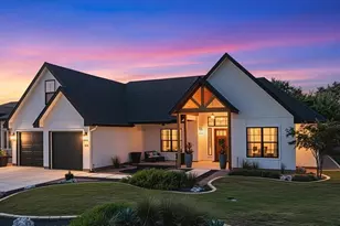 105 Parlin Ln, Fredericksburg, TX 78624 - Photo 2