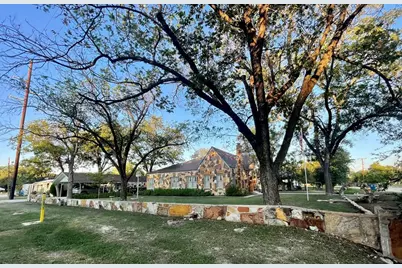 310 W Canal St, Menard, TX 76859 - Photo 16