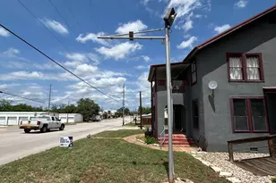 1600 Ford St, Llano, TX 78643 - Photo 8