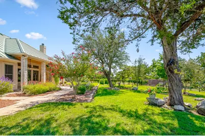1662 Landmark Lane, Kerrville, TX 78028 - Photo 2
